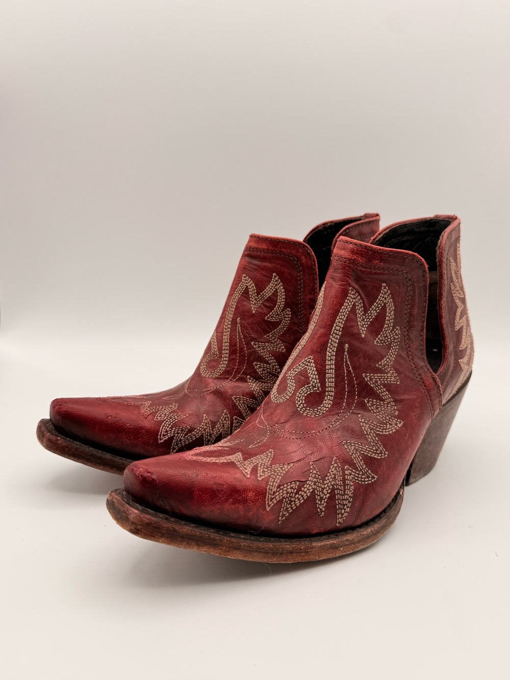 ARIAT Dixon Weathered Red Leather Western Ankle Boots Size 6